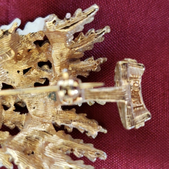 Vintage Arthur Pepper (ART) Christmas Tree Pin - Picture 5 of 5